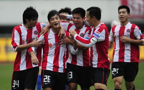 李玮洒成为首位获OPBF金腰带的中国女子拳手，多次在国际赛场取得胜利，正式转型为职业拳击选手。