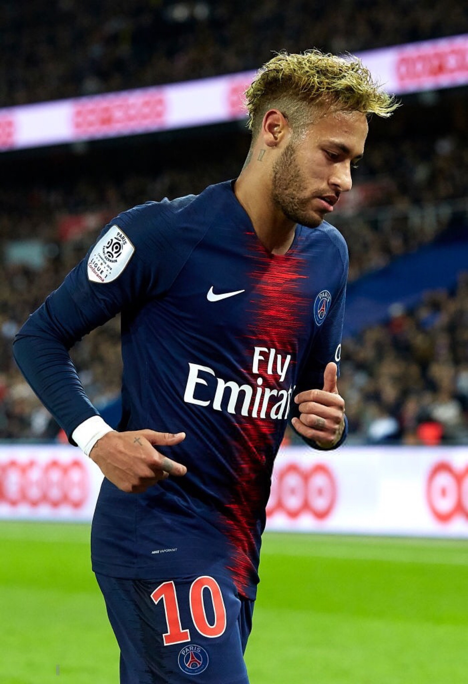 英媒：尽管库尼亚遭遇头部受伤，但曼联相信他能出战埃弗顿