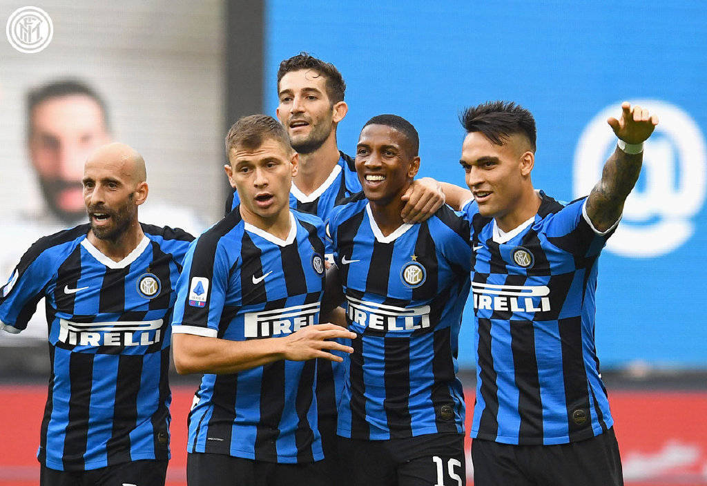 记者：阿德耶米决定明夏离开德甲，曼联、切尔西均有意