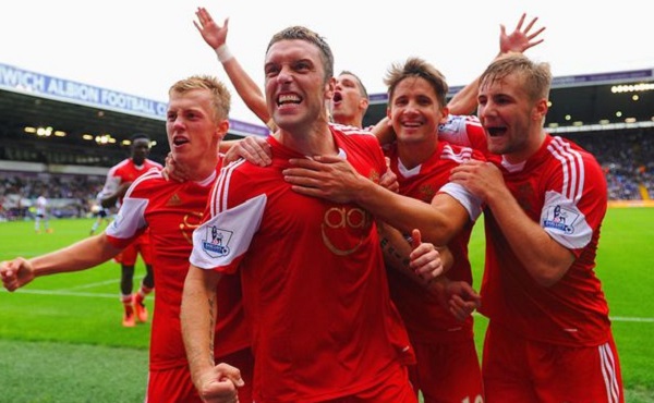 官方：格列兹曼荣膺2025金足奖